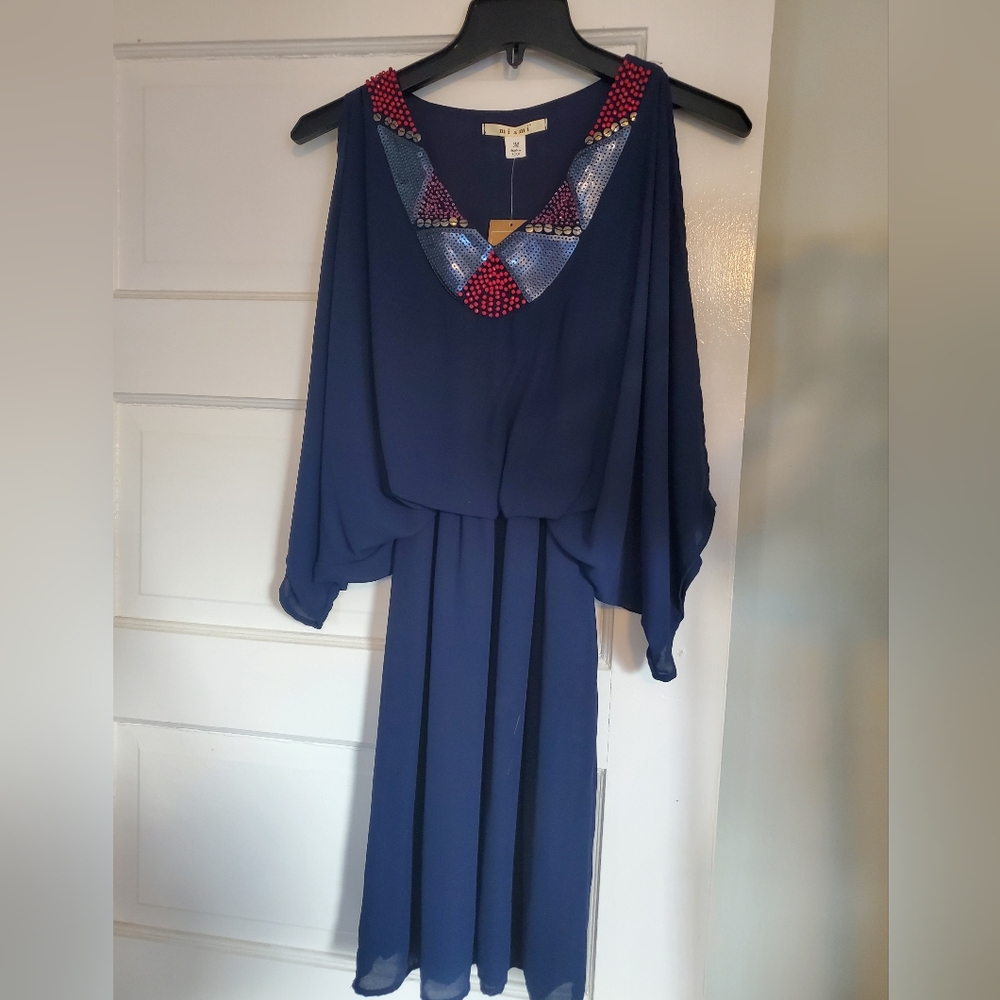 NWT Open sleeve dress